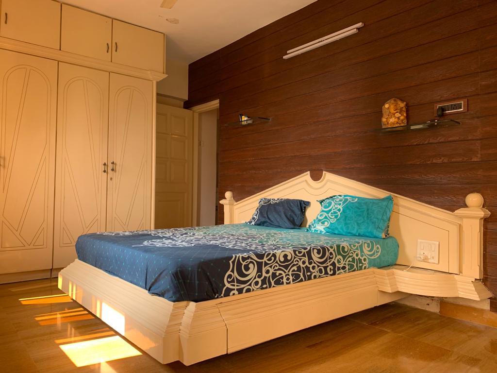 2 BHK Flat on Rent in Worli - Madhuban Apartment